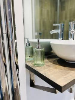 Deluxe Double Room with Shower21